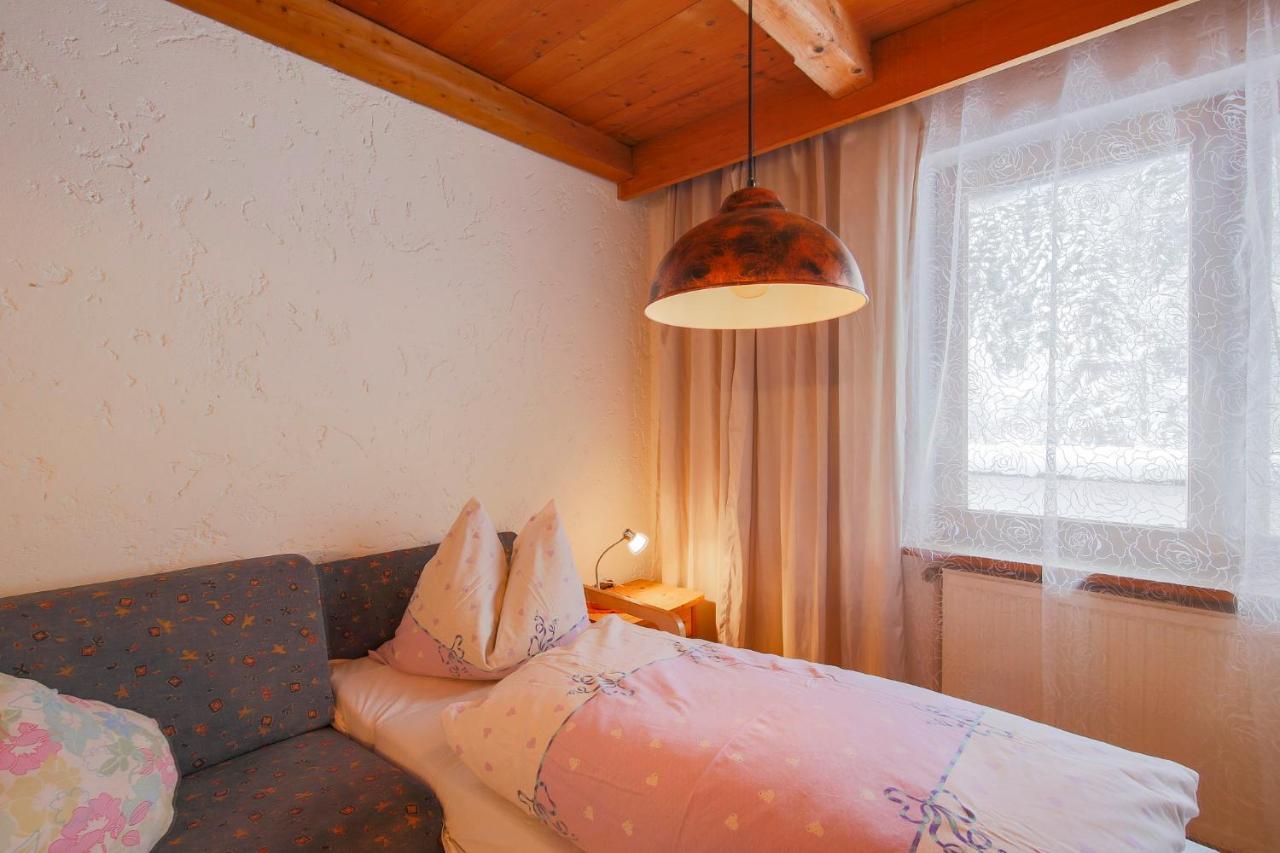 Gaestehaus Strauss Seefeld in Tirol Exterior foto