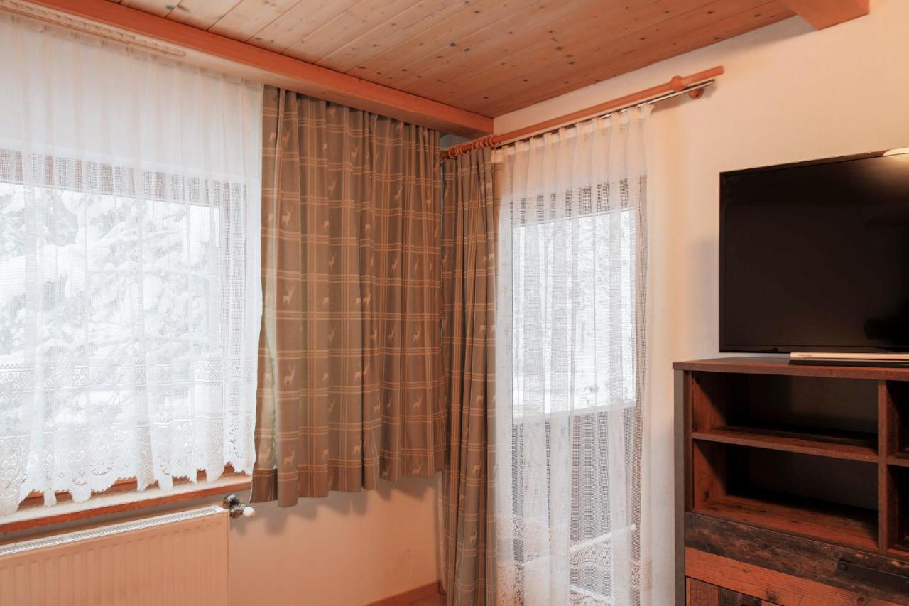 Gaestehaus Strauss Seefeld in Tirol Exterior foto