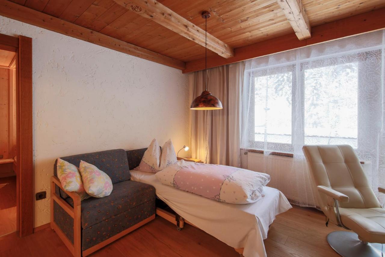 Gaestehaus Strauss Seefeld in Tirol Exterior foto